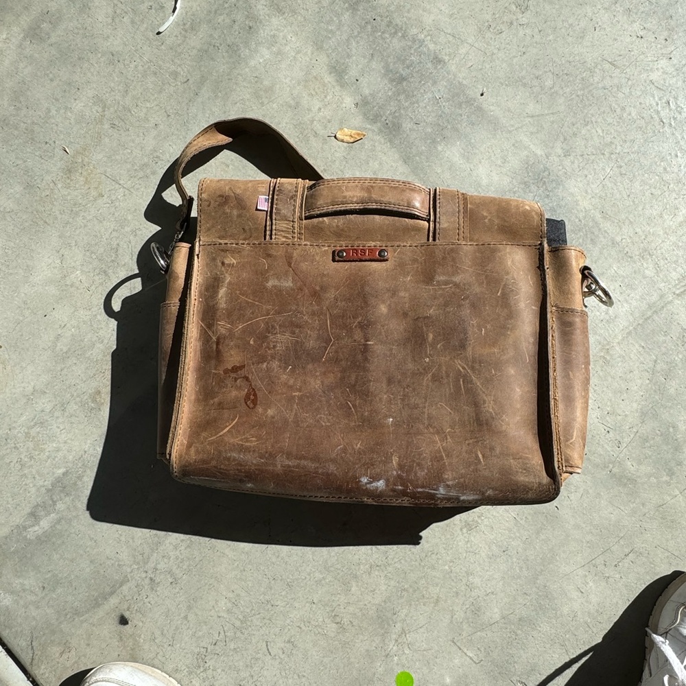 Leather briefcase - Picture 8 of 11